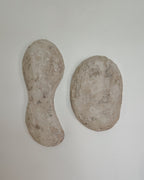 Soft Weight – abstract tweeluik in reliëf (gelaagd en aards wandobject)