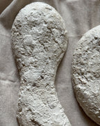 Soft Weight – abstract tweeluik in reliëf (gelaagd en aards wandobject)