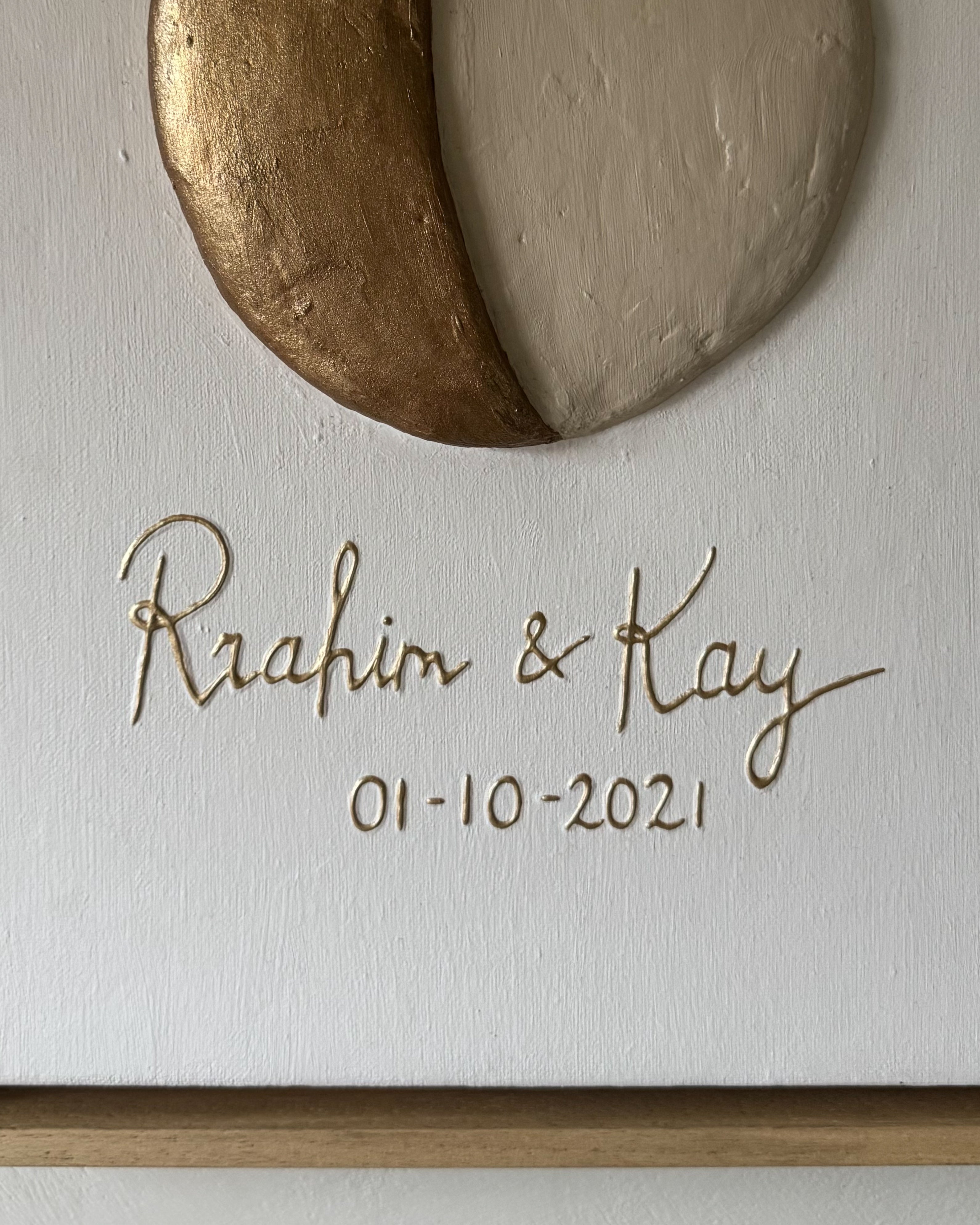 Studio Lamain maanfase op canvas add-on datumtoevoeging detail